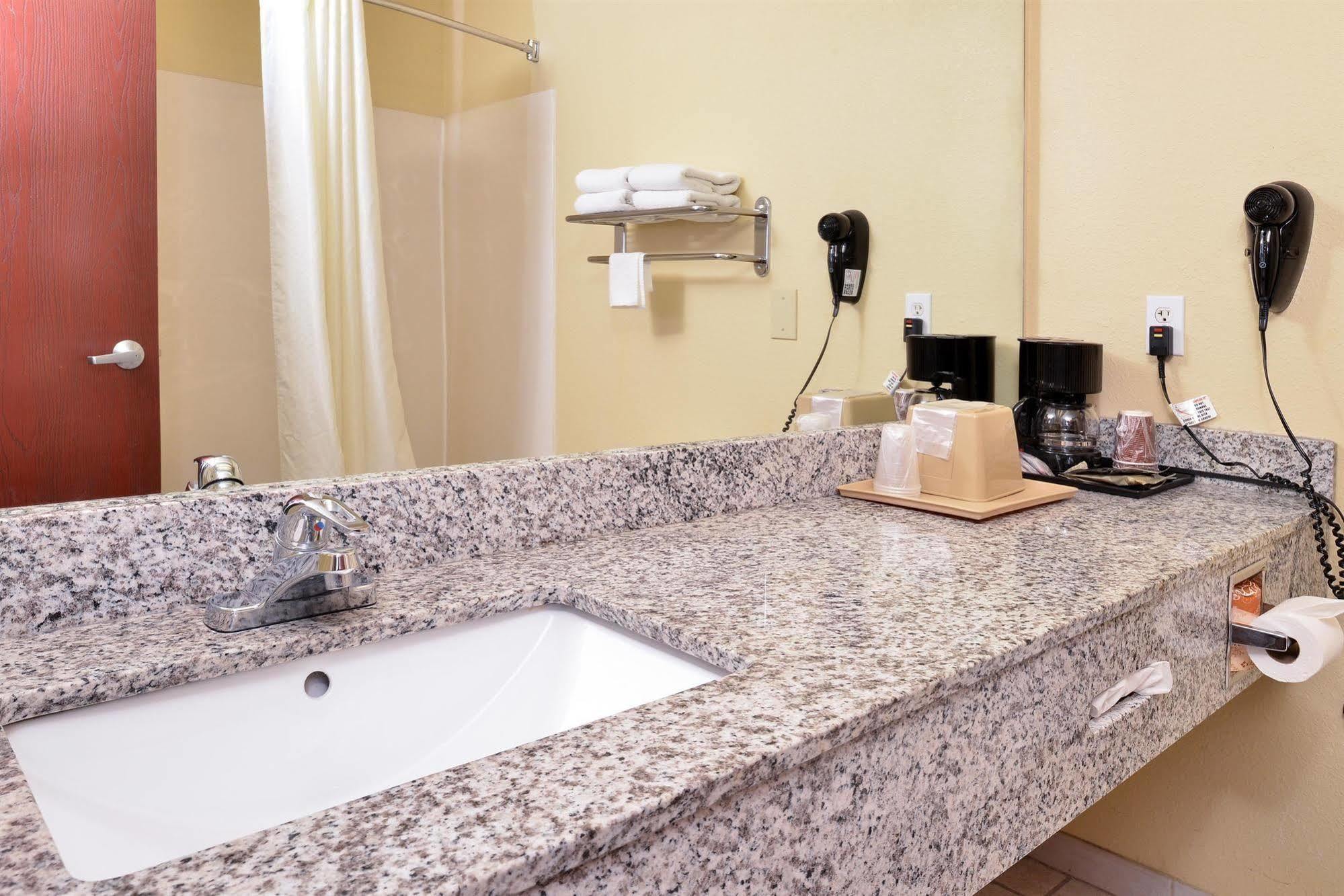 Quality Inn & Suites Fort Worth Luaran gambar