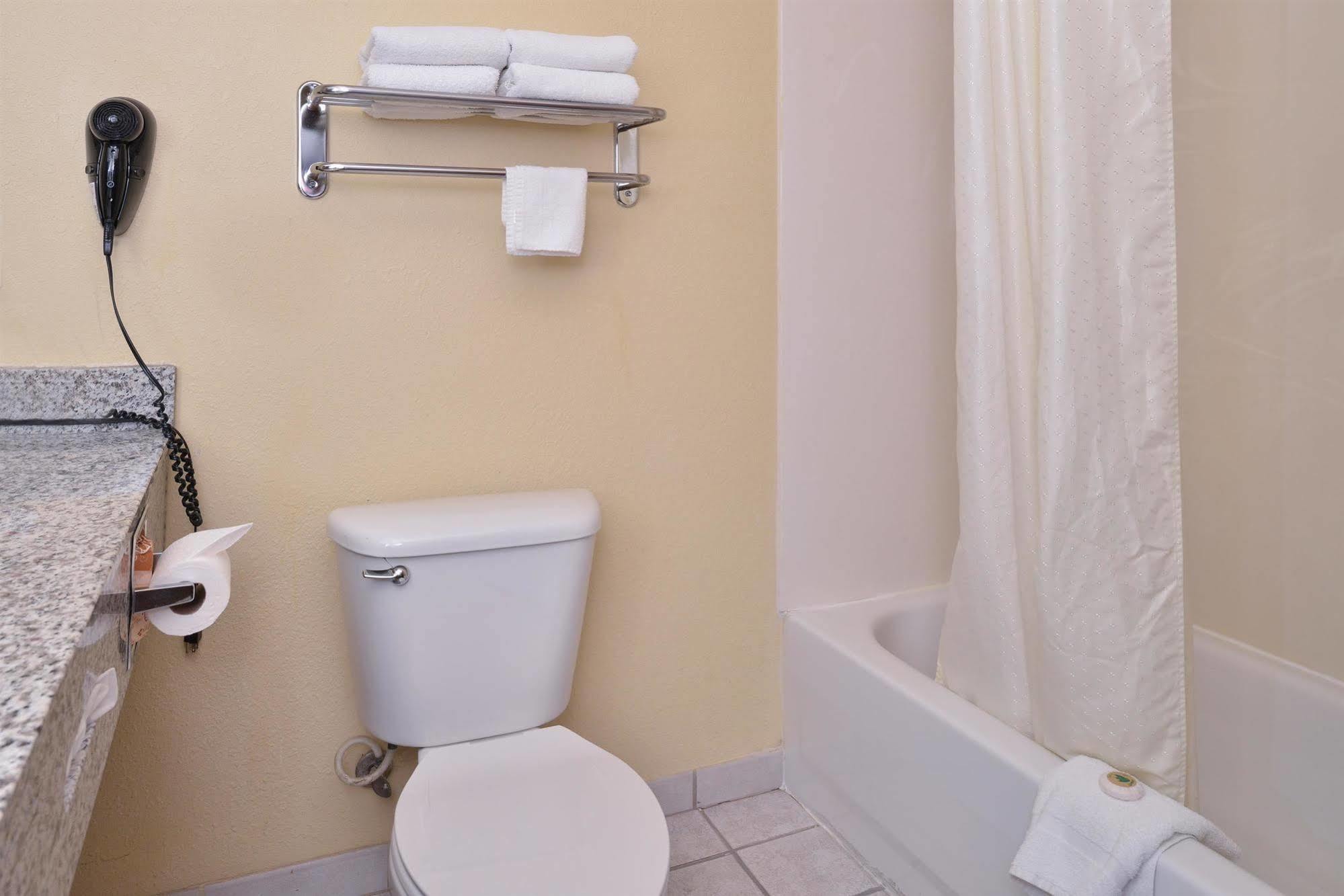 Quality Inn & Suites Fort Worth Luaran gambar